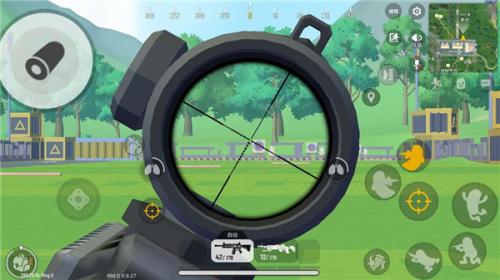 香肠派对比赛服中玩家在复杂地图环境中对战